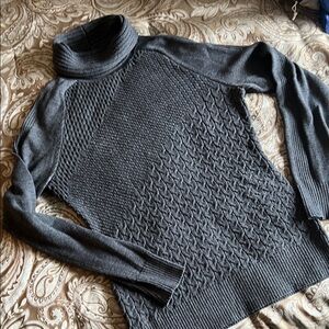 Smartwool Charcoal Textured Turtleneck Sweater Very Good used condition